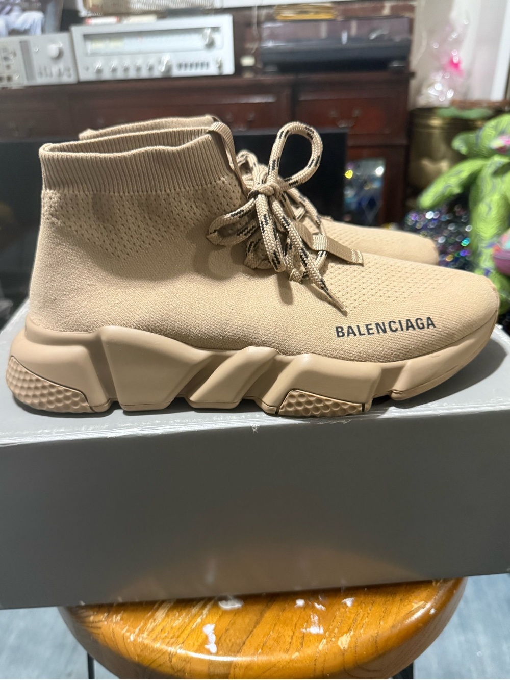 Balenciaga Speed 2.0 lace-up trainers in beige knit. Size US 8 EUR 38